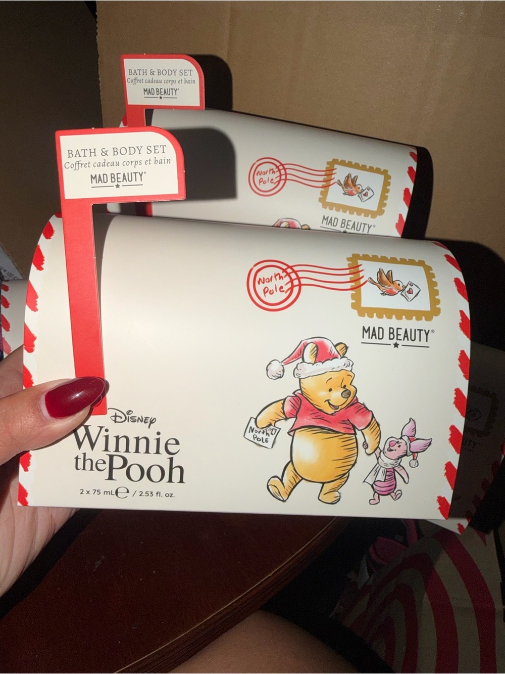 Disney Winnie the Pooh Bath & Body Set CHRISTMAS MAIL BOX - White & Red